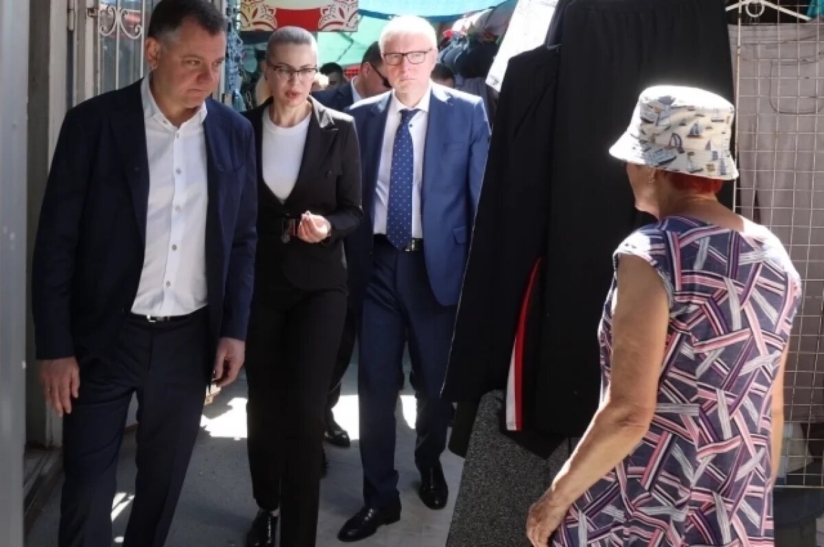    Глава Ростовской области поручил покончить со стихийной торговлей на улицах