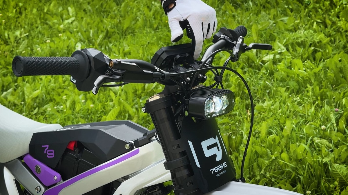 Фара 79 BIKE - FALCON PRO.