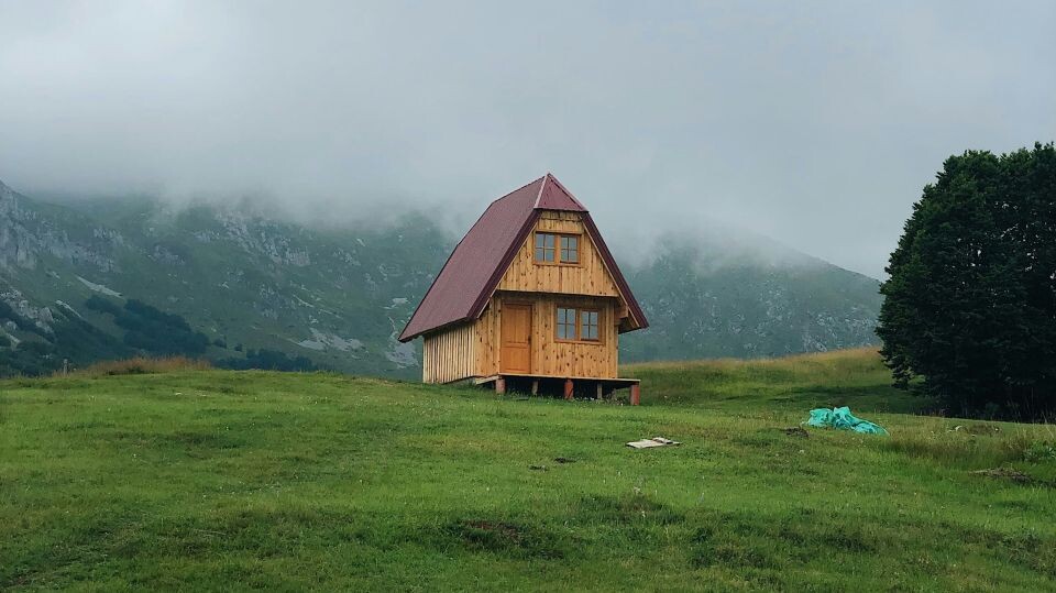    Загородный дом. Источник: unsplash.com