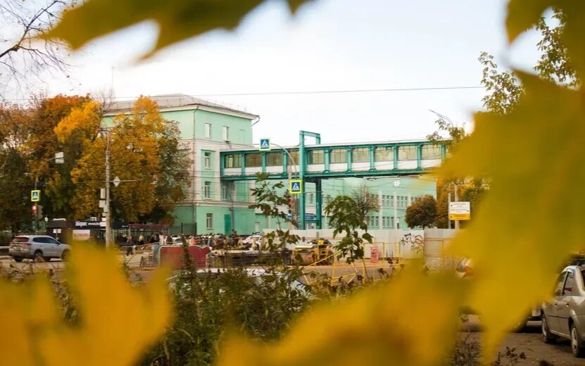    Сломанный шлагбаум, продление ареста подросткам, издевавшимся над сверстником, и новая купюра номиналом в 10 тысяч: что обсуждают ижевчане в социальных сетях 2 октября