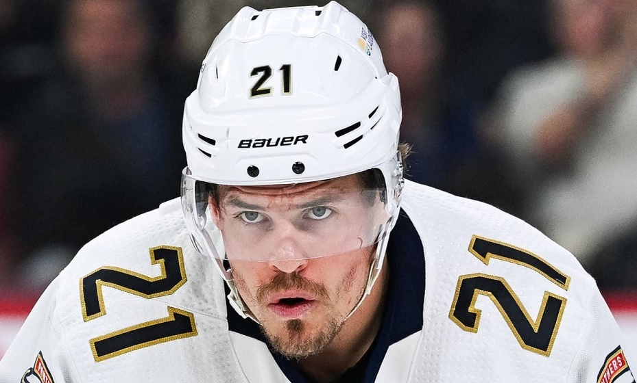    Казинс заплатит максимальный штраф в НХЛ за удар клюшкой по рукам Демидова. Фото: НХЛ