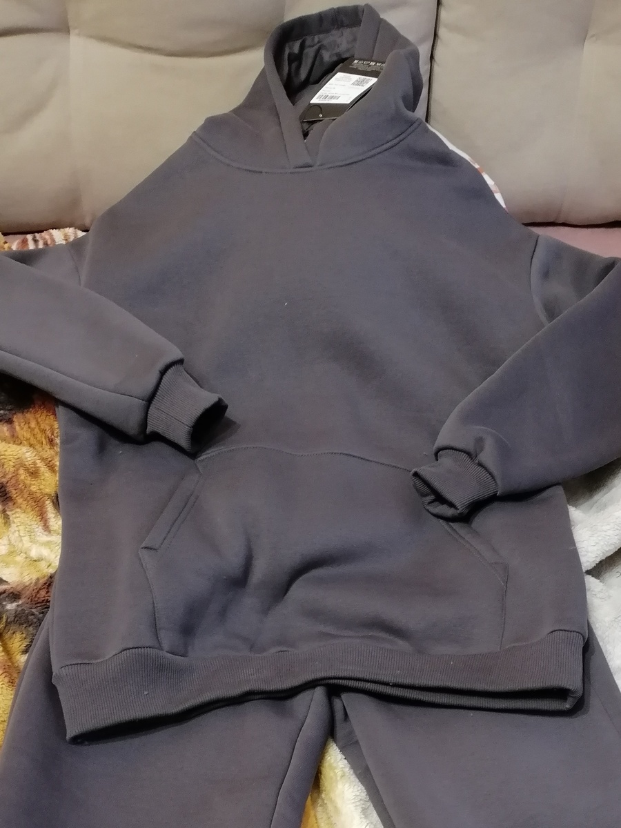 Цвет мокрый асфальт