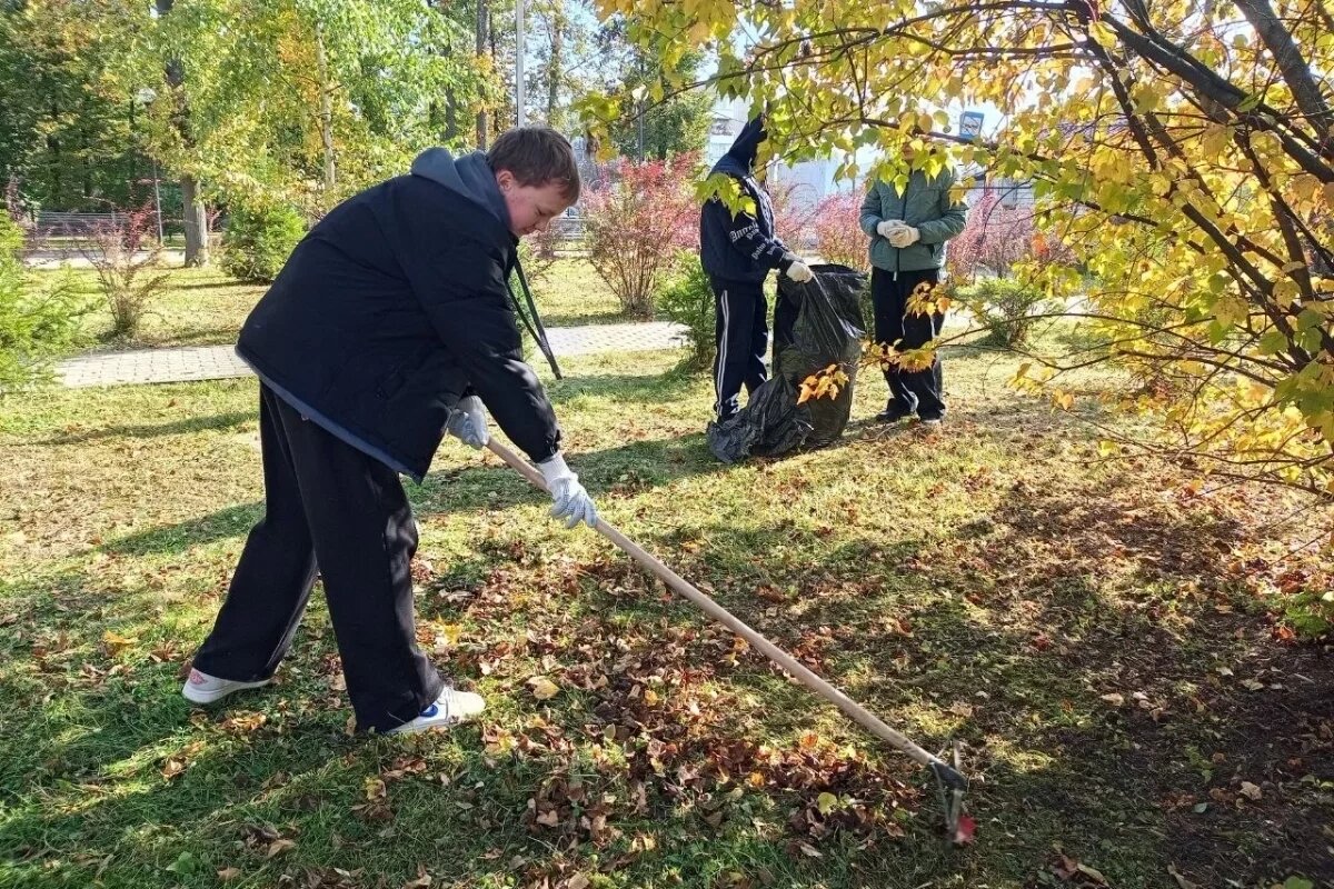    Первые субботники стартовали в Великих Луках