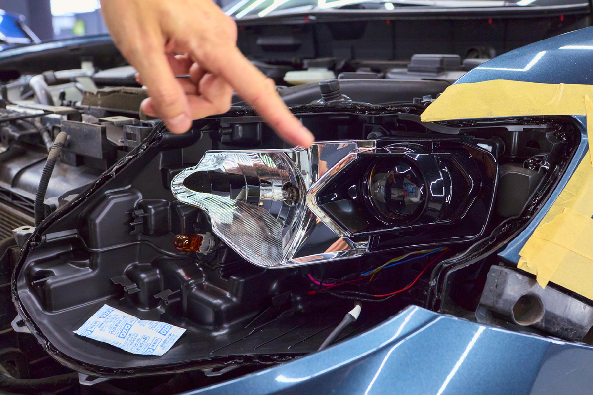 Источник фото: https://custom-heroes.ru/raboty/vid-uslugi/avtosvet/nashi-raboty/remont-i-uluchshenie-optiki-nissan-x-trail-2017/