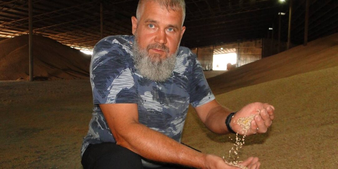 Сегодня свой день рождения отмечает Александр Викторович Проказин – директор ООО «Терский колос