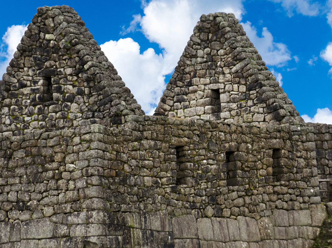 ( https://www.americantravel.ru/countries/peru/macu-pikcu/#gallery-15 )
