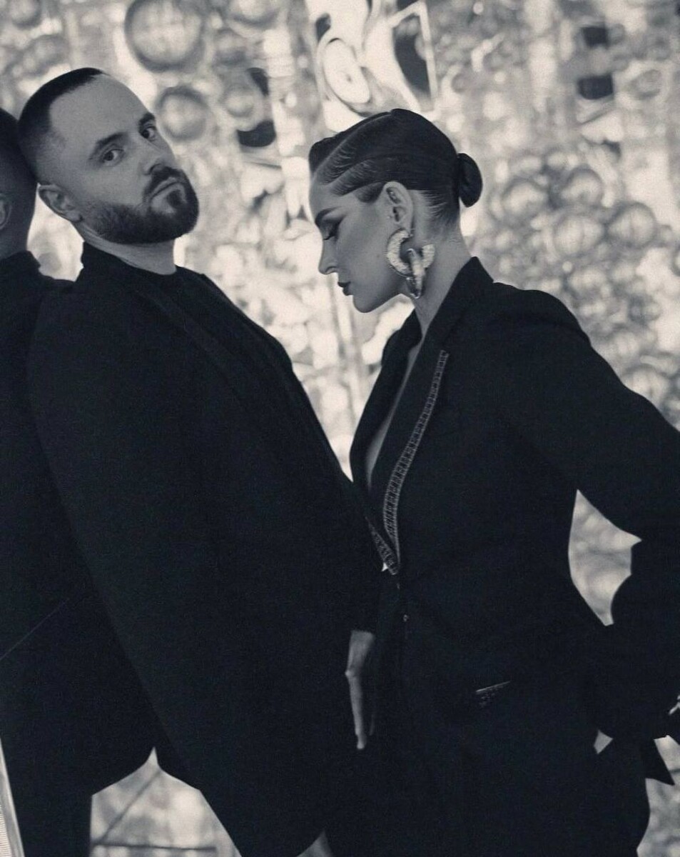    Севиль и TONI. Источник: t.me/seville_offi