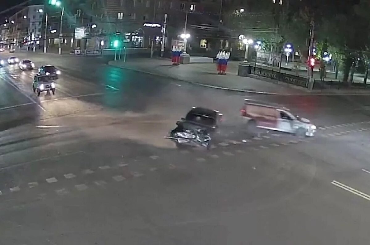    Жесткая авария на мистическом перекрестке попала на видео в Волгограде