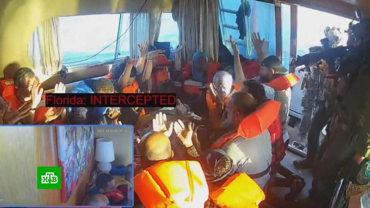    Израильская армия перехватила суда гуманитарной флотилии «Сумуд»