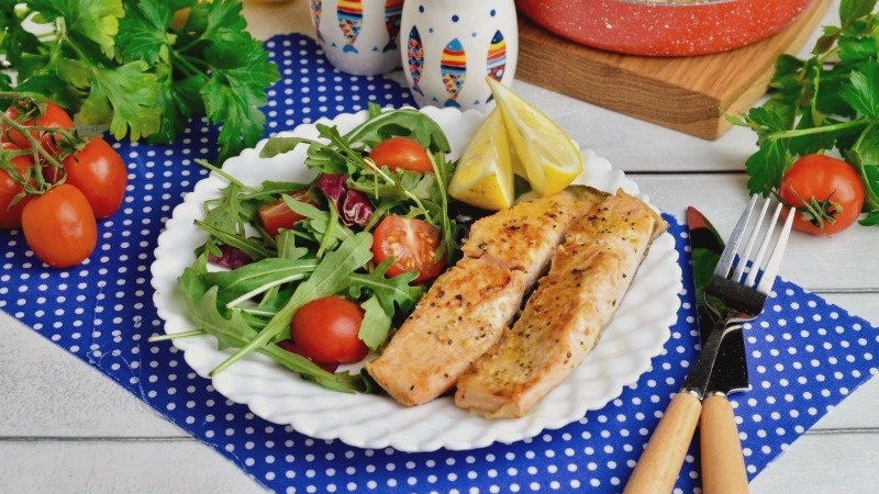 Горбуша с овощным гарниром