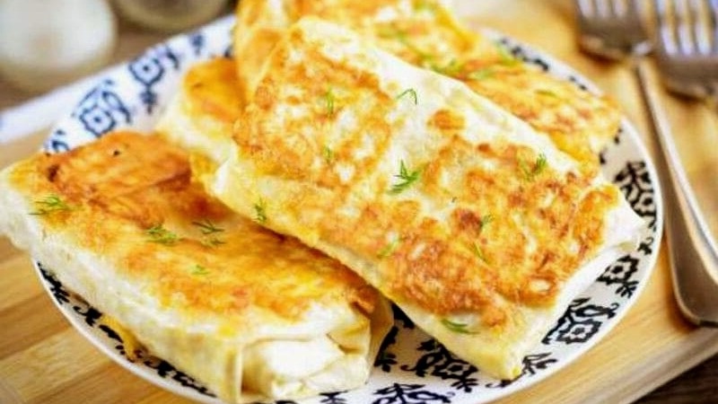 Жареные пирожки из лаваша конвертиком