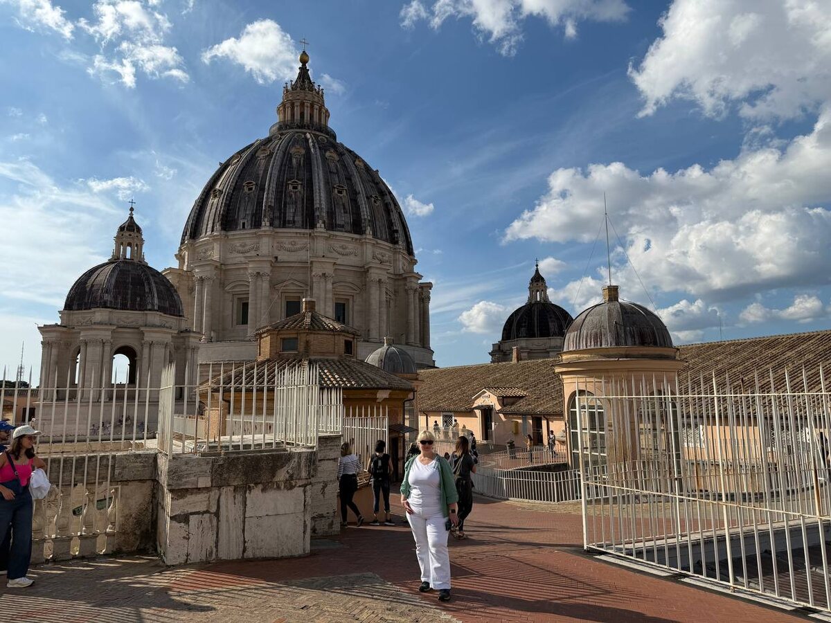 На крыше собора, перед подъемом на купол