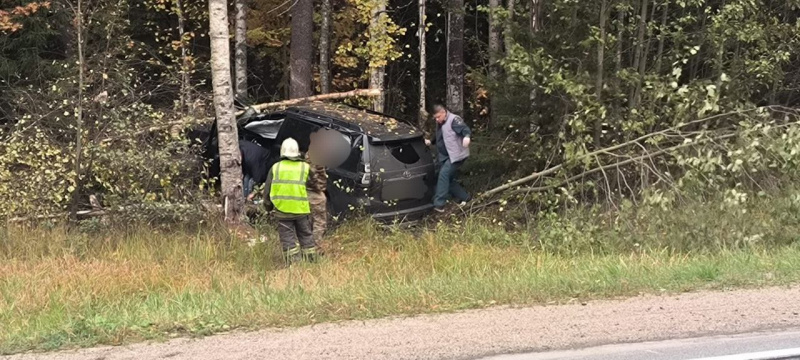   Реанимобиль увозил пострадавшего с места ДТП в КарелииГоскомитет Карелии по ОЖ и БН