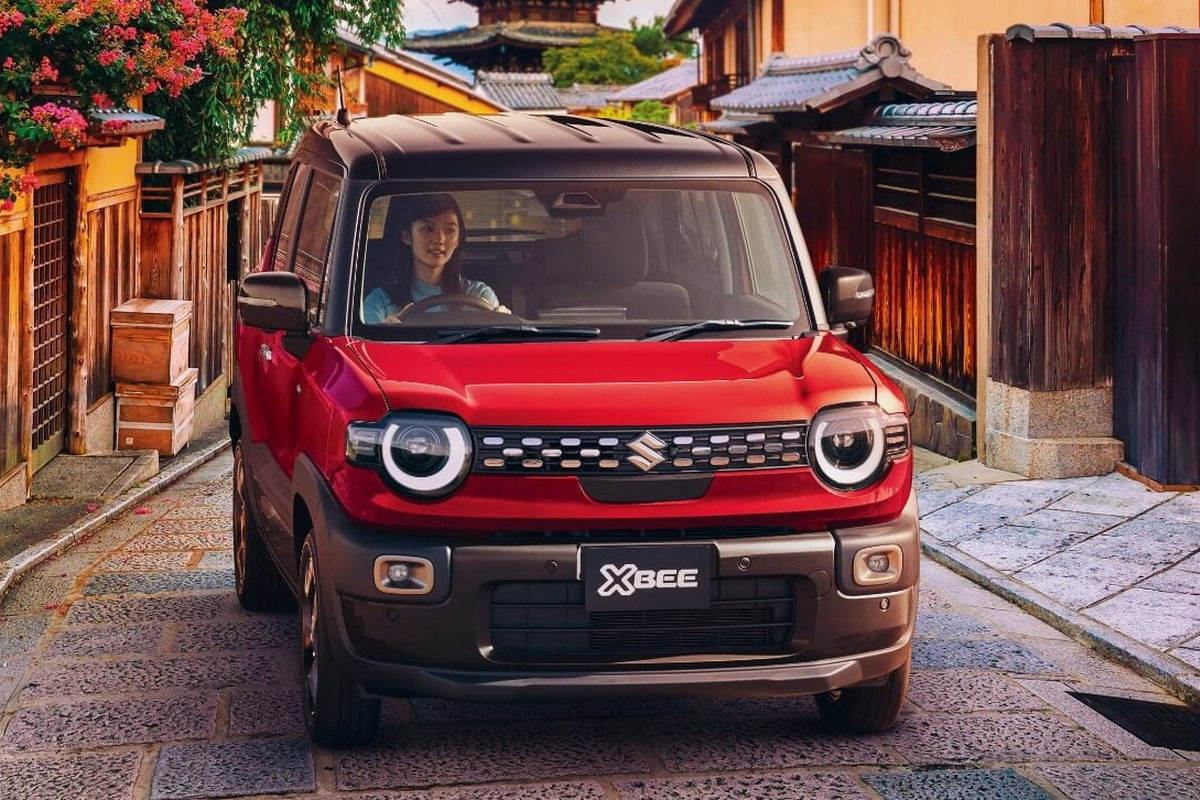 Детали передней части Suzuki XBee после рестайлинга