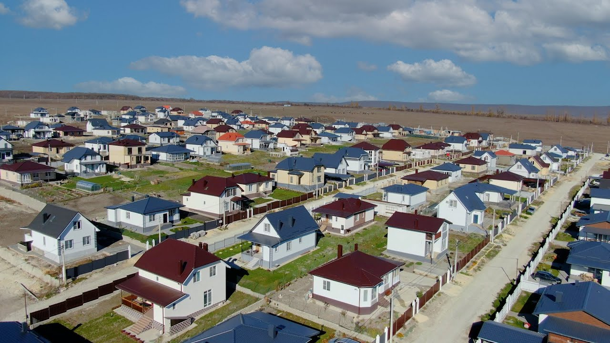  Один из новых районов станицы Натухаевская.