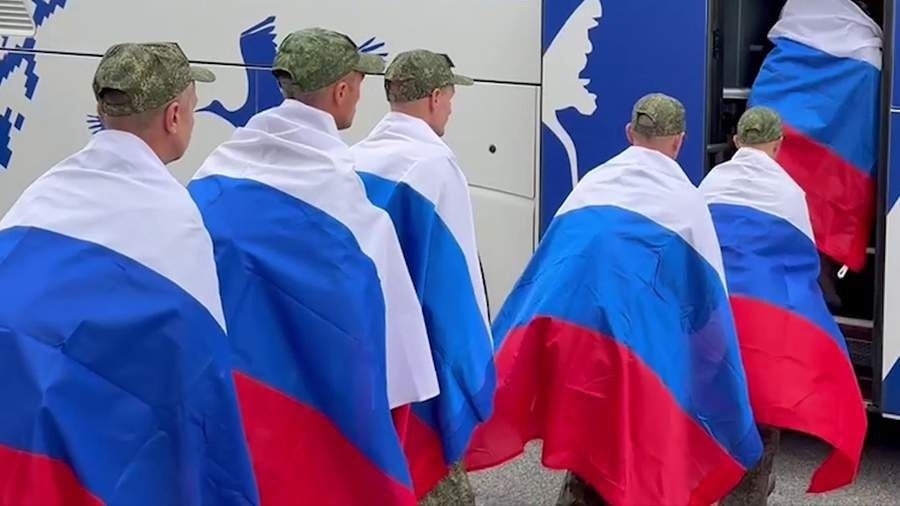    В Россию с подконтрольной Украине территории вернулись трое бойцов из Югры