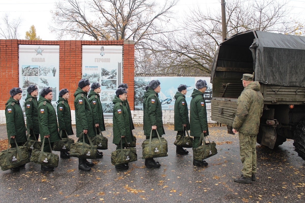    Первые отправки призывников начнутсяс 15 октября