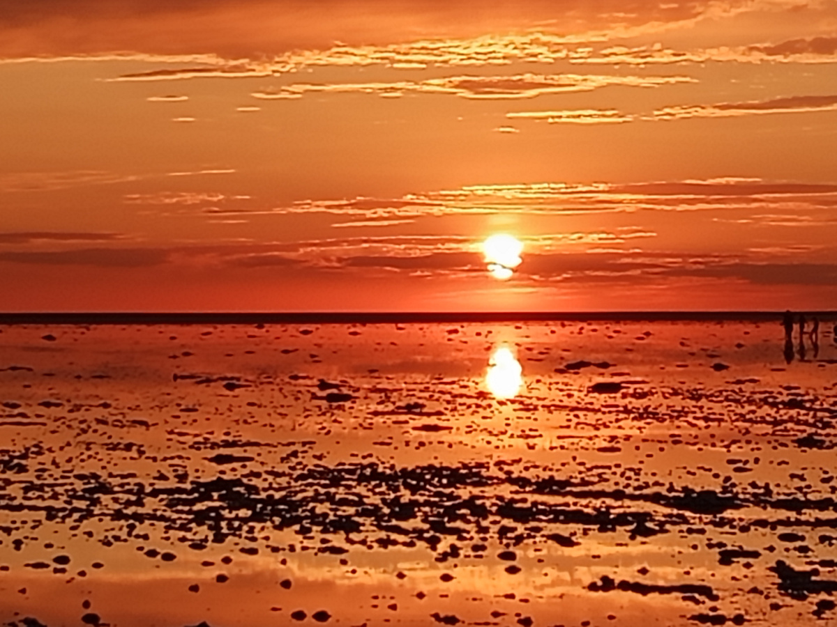 Закат на озере Эльтон. Фото автора