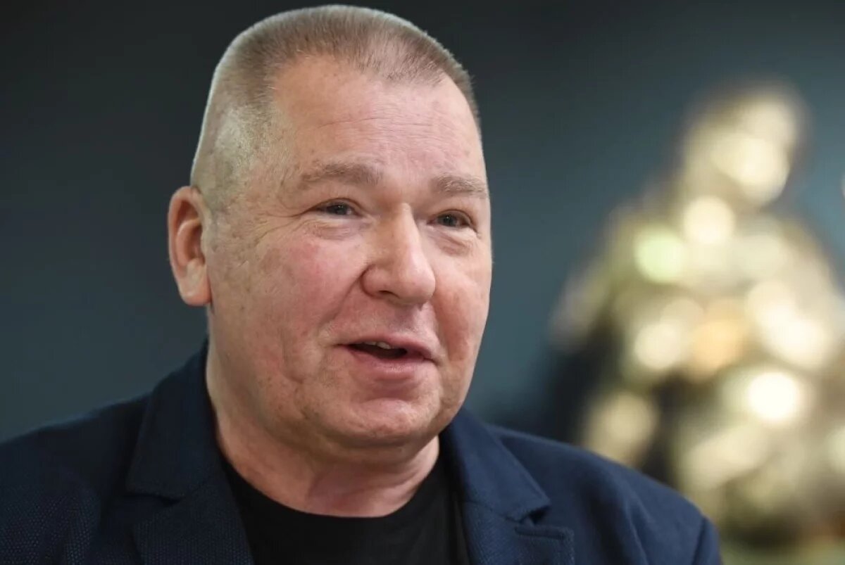    Произведения Александра Рукавишникова находятся в собраниях Третьяковки, Русского музея и во многих других собраниях.