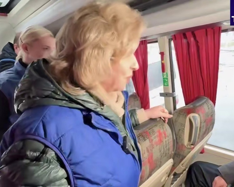     Ещё 10 курян возвращены с территории Украины