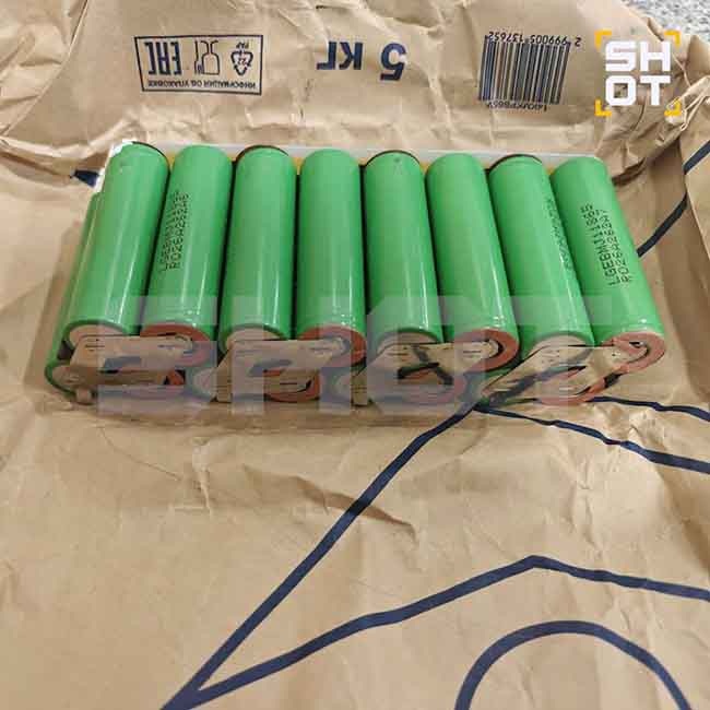 АКБ из Домодедово, счастливо избежавший контакта с интроскопом при досмотре тг Shot