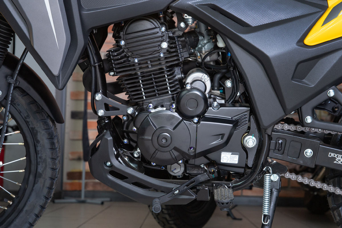 На Carrera стоит 300-кубовый двигатель, выдающий 24 л.с.