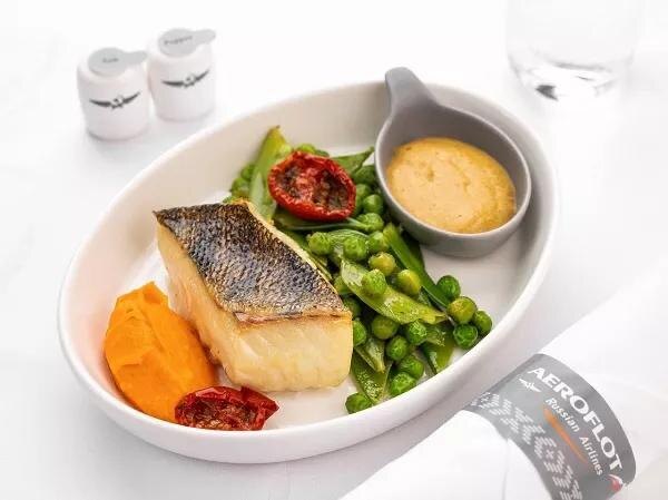 Авиакомпания «Аэрофлот» меняет меню в бизнес-классе. Какие изыски ждут пассажиров.
