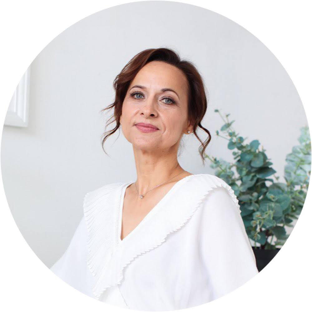      Книга с нуля и спецпроекты в МИФе. Интервью с Ириной Мироновой, рукредом спецпроектов Екатерина Кудрина