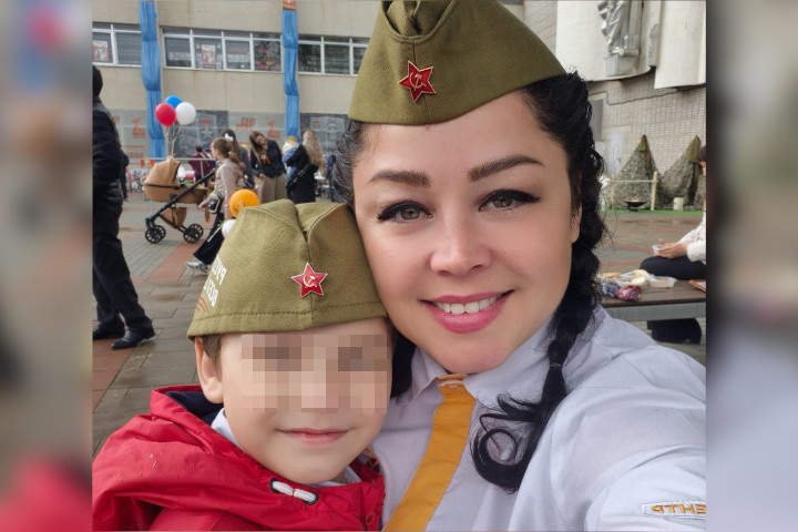 39-летняя мама пятерых детей Зульфия С. и ее самый младший 5-летний сын