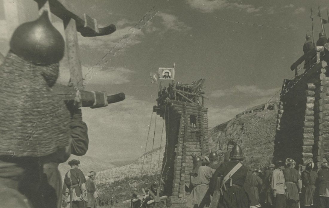 Фотография. Рабочий момент съемок фильма С. Эйзенштейна «Иван Грозный», 1943 г. ГМПИР, Фонд фотографических источников