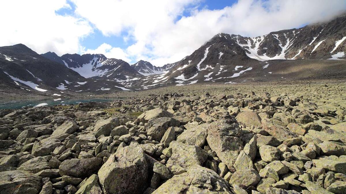    Хребет Оченырд. Заполярный Урал. Фото Андрея Симонайтеса stalker