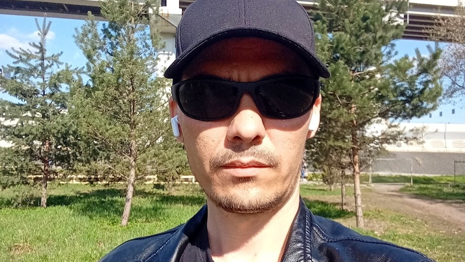 Матери пришло письмо от убитой дочери: студент "сжег в печке" младшую сестренку, а спустя три года она оказалась жива