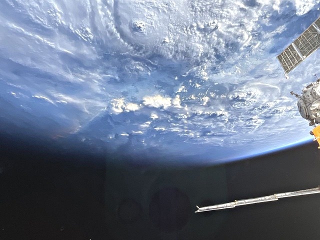 Земля из космоса: красота и хрупкость