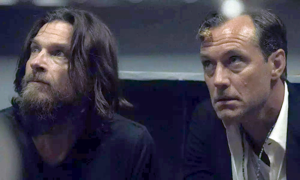    Кадр из сериала «Черный кролик», создатель Зак Бэйлин, Кейт Зусман, Netflix