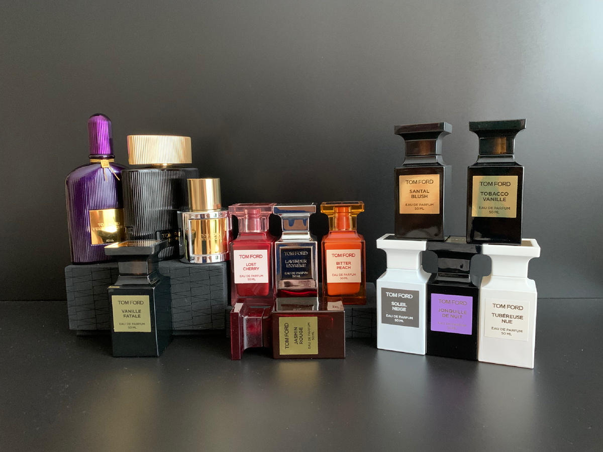 Фото флаконов из моей коллекции. На фото не хватает ароматов Grey Vetiver, который был отдан во временное пользование мужу и Black Orchid, который появился в моей коллекции совсем недавно.