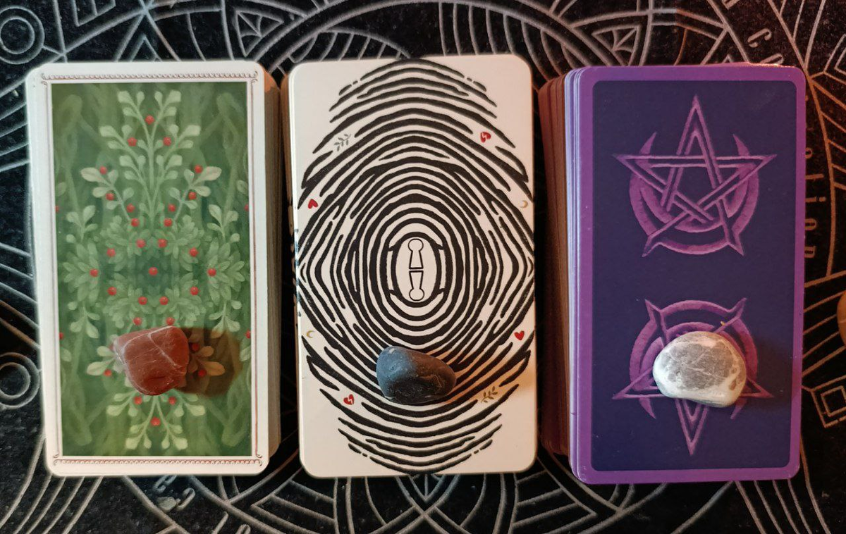 Расклад Послание из будущего для вас: ключ к исполнению желаемого (три варианта)🔮