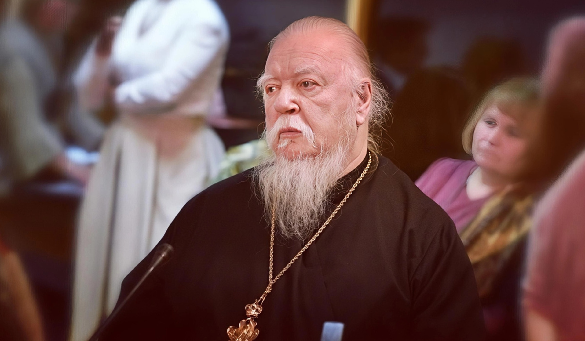 Димитрий Смирнов (07.03.1951 — 21.10.2020 гг.) — протоиерей, церковный и общественный деятель.