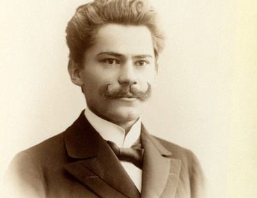 Ян Щепаник (1872—1926) — польский изобретатель, зарегистрировавший права на сотни патентов и более 50 изобретений, часть из которых в области киносъемки, телевидения и фотографии используются и в настоящее время. За многогранность и плодотворность деятельности был прозван «польским Эдисоном» и «Галицинским гением»