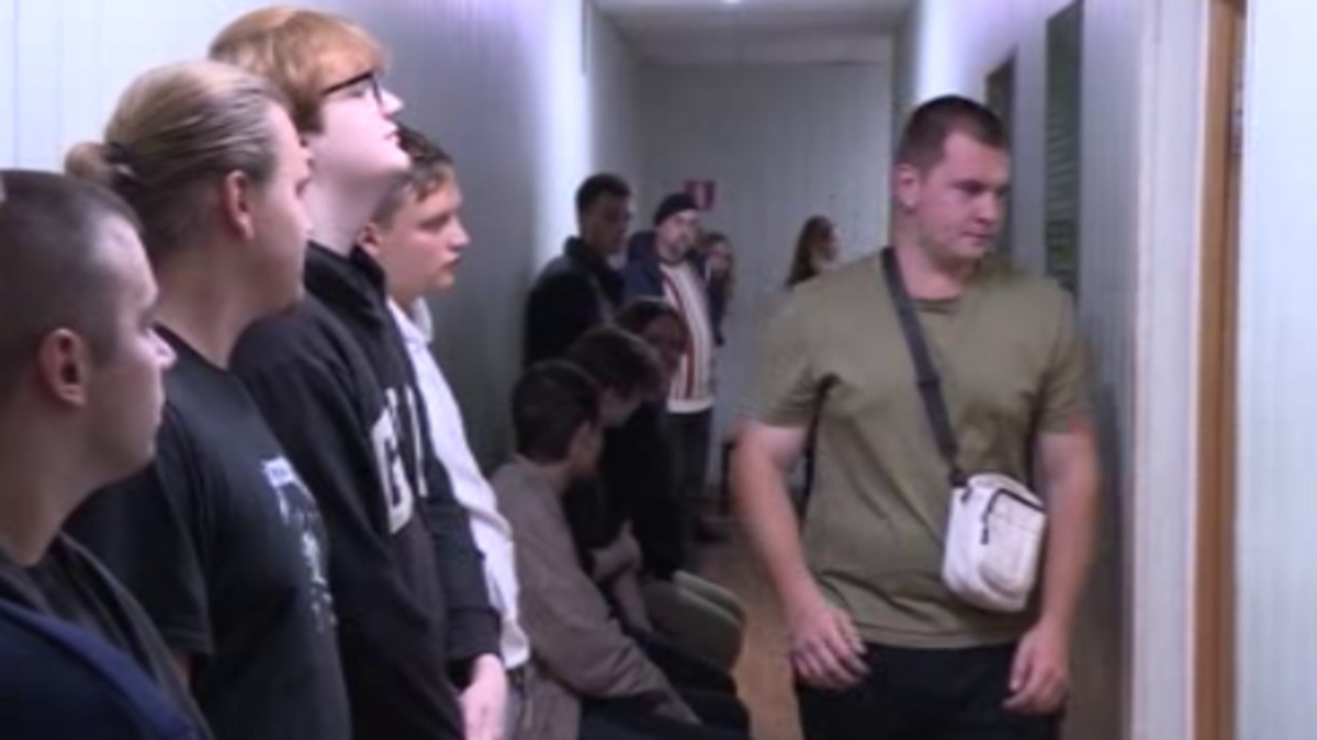    Более 400 юношей отправятся на службу из Курска