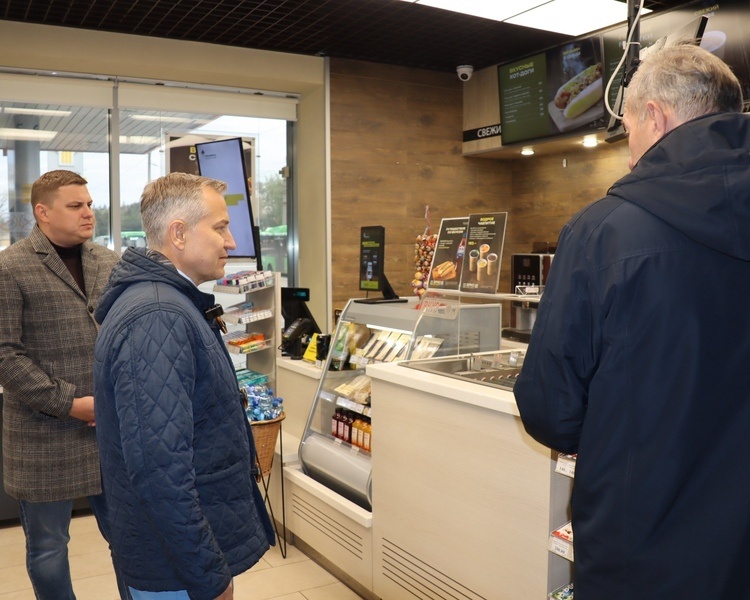     Александр Чепик оценил ситуацию на АЗС в Курской области