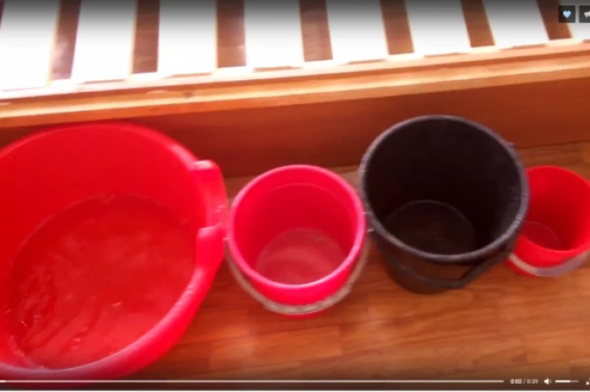    В Махачкале жильцы многоэтажки более 3 лет живут без крыши