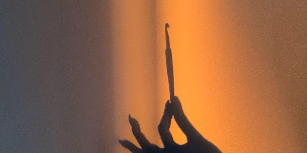 Петля за петлей: почему вязание — мощное оружие против стресса