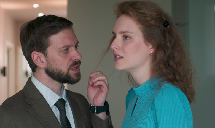 Кадр из сериала "Код любви" (2025)