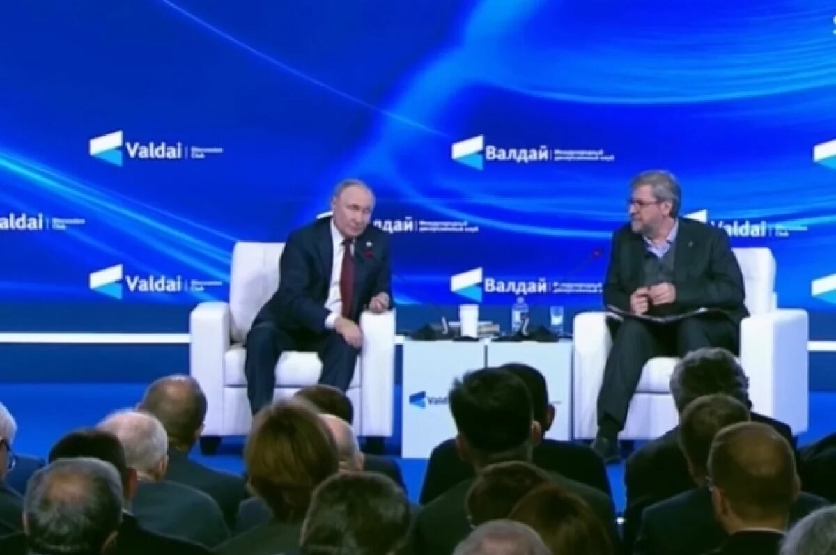    Путин заявил, что считает глупостью вступление Швеции и Финляндии в НАТО