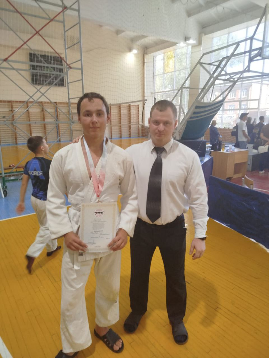 Спортсмен с раздела не ваза