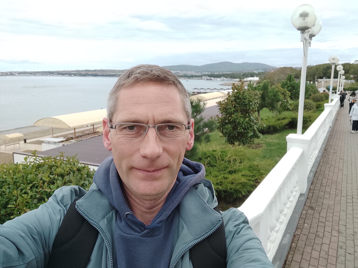 Пришлось утепляться в Геленджике. Фото: Кирилл Полиенко/Polienko: путешествуем вдвоём