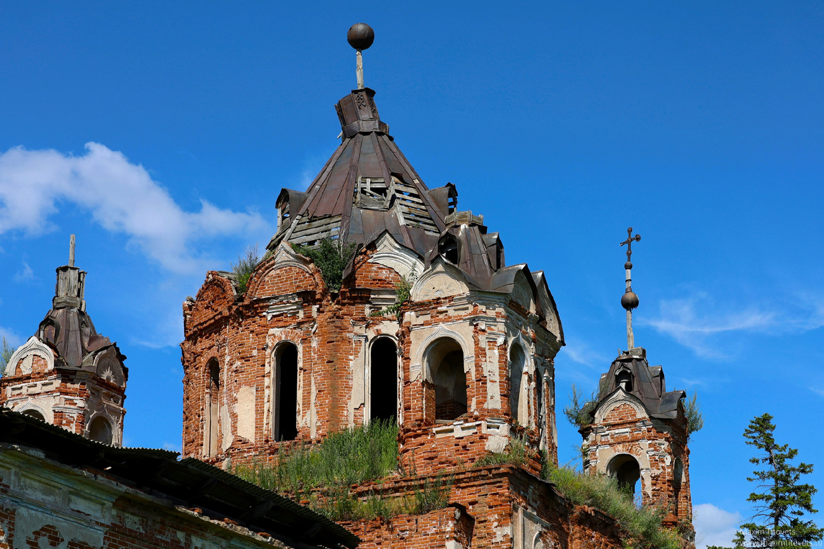 Свято-Троицкая церковь, Троицкое, Свердловская область. Фото Максим Титовец