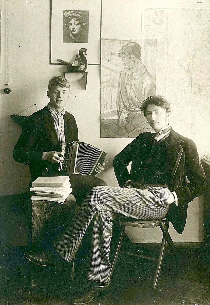    Сергей Есенин и Сергей Городецкий, 1916 год. Фото: Public Domain