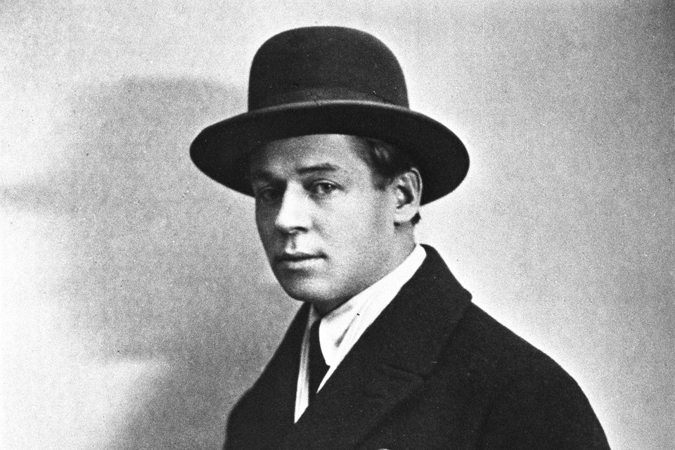    Поэт легко завоевывал женские сердца. Фото: Виктор ГРИЦУК/Global Look Press