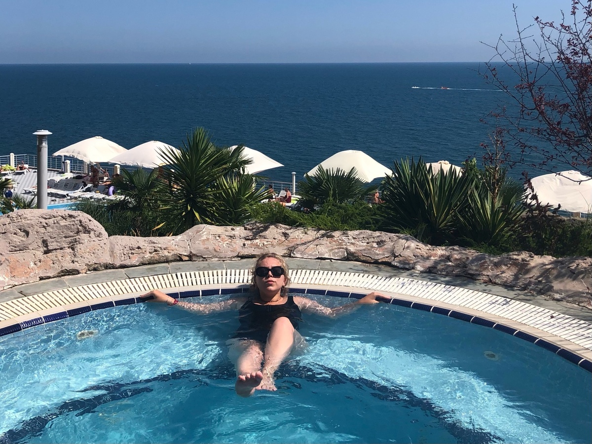    3 страны, где российских туристов принимают с прохладцей - среди них популярные курортные направления